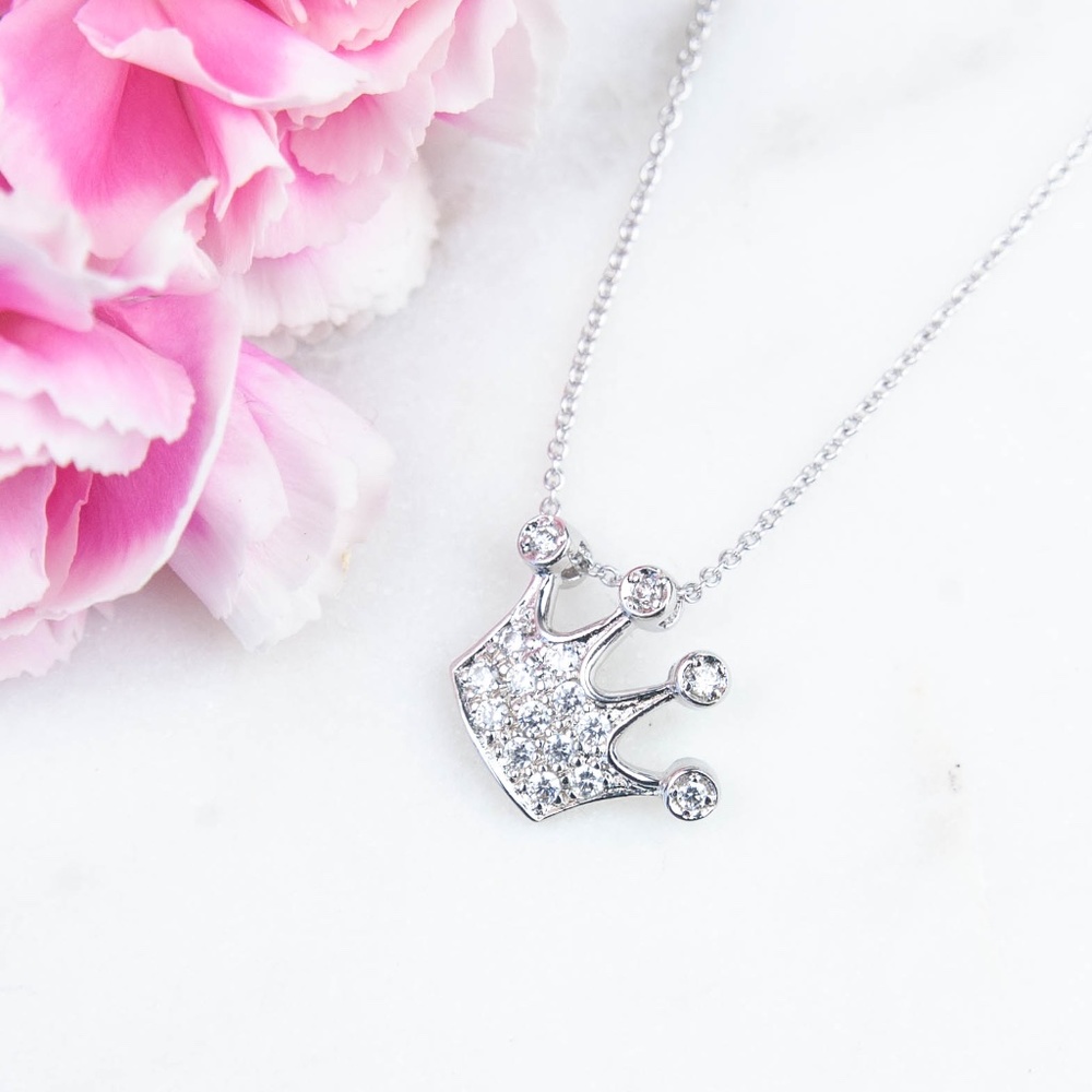 Cubic Zirconia Pendant Necklace | Crown